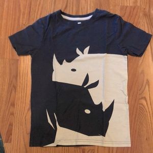 Tea Collection Boys short sleeve t shirt charcoal color size 12